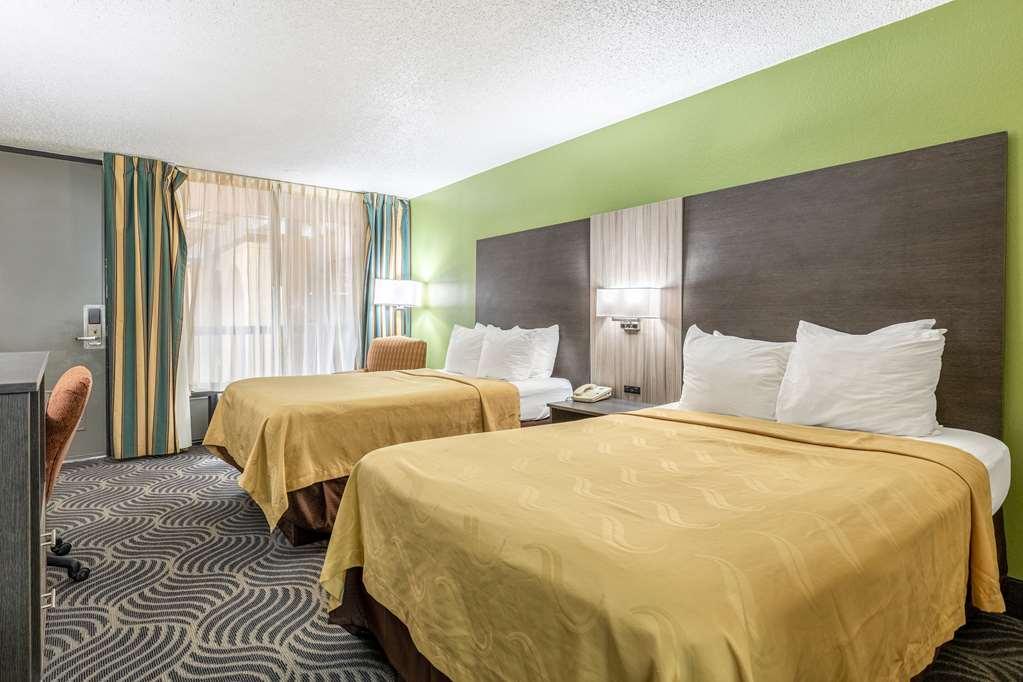 Quality Inn Newport Luaran gambar