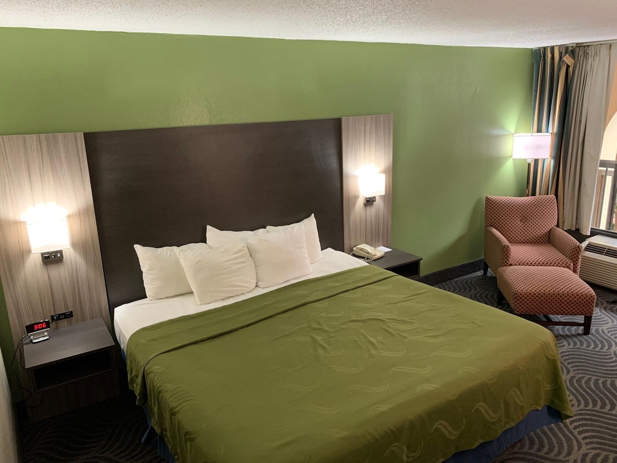 Quality Inn Newport Luaran gambar
