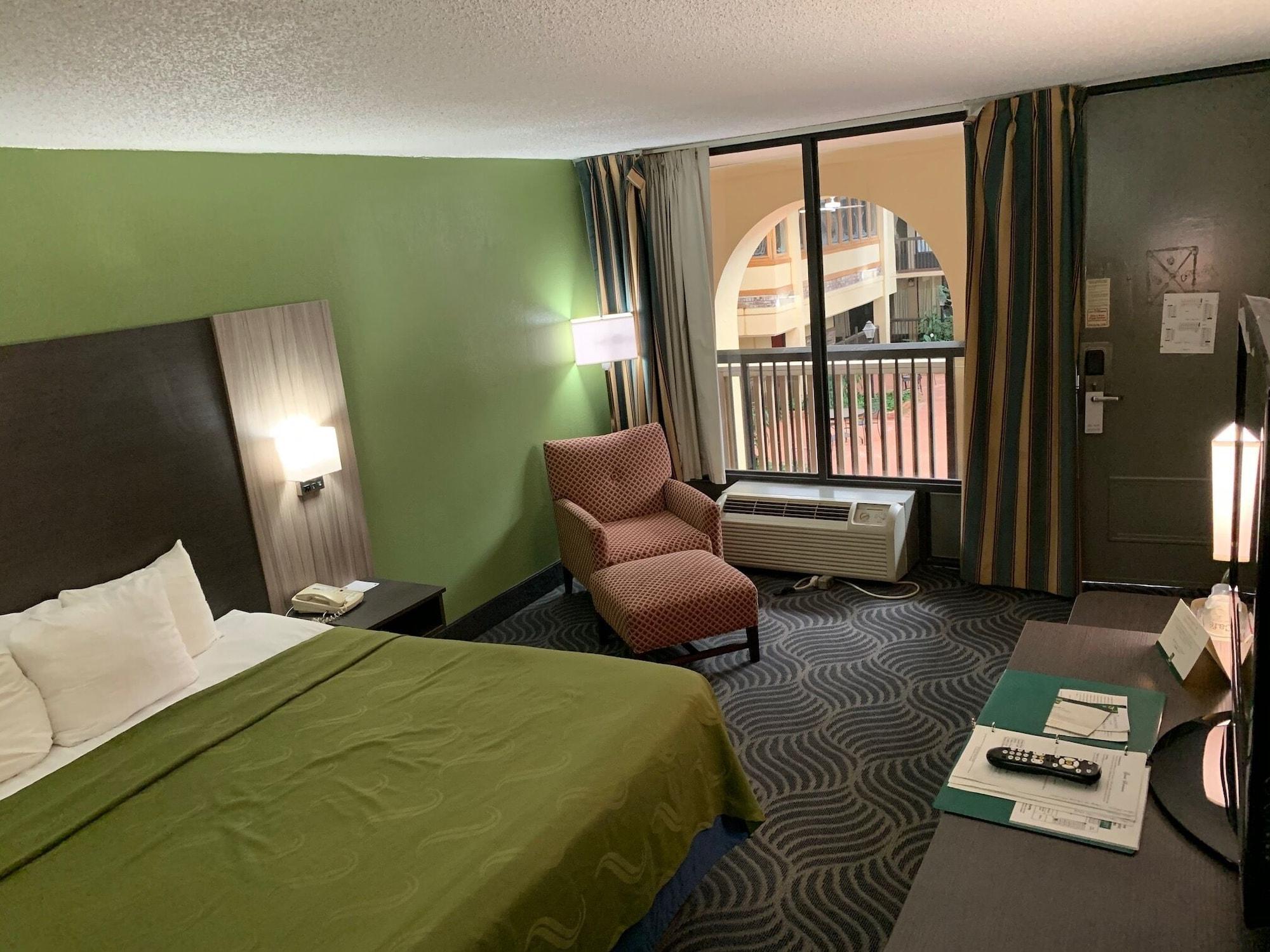 Quality Inn Newport Luaran gambar