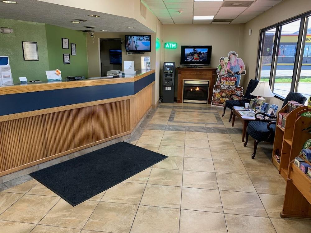 Quality Inn Newport Luaran gambar