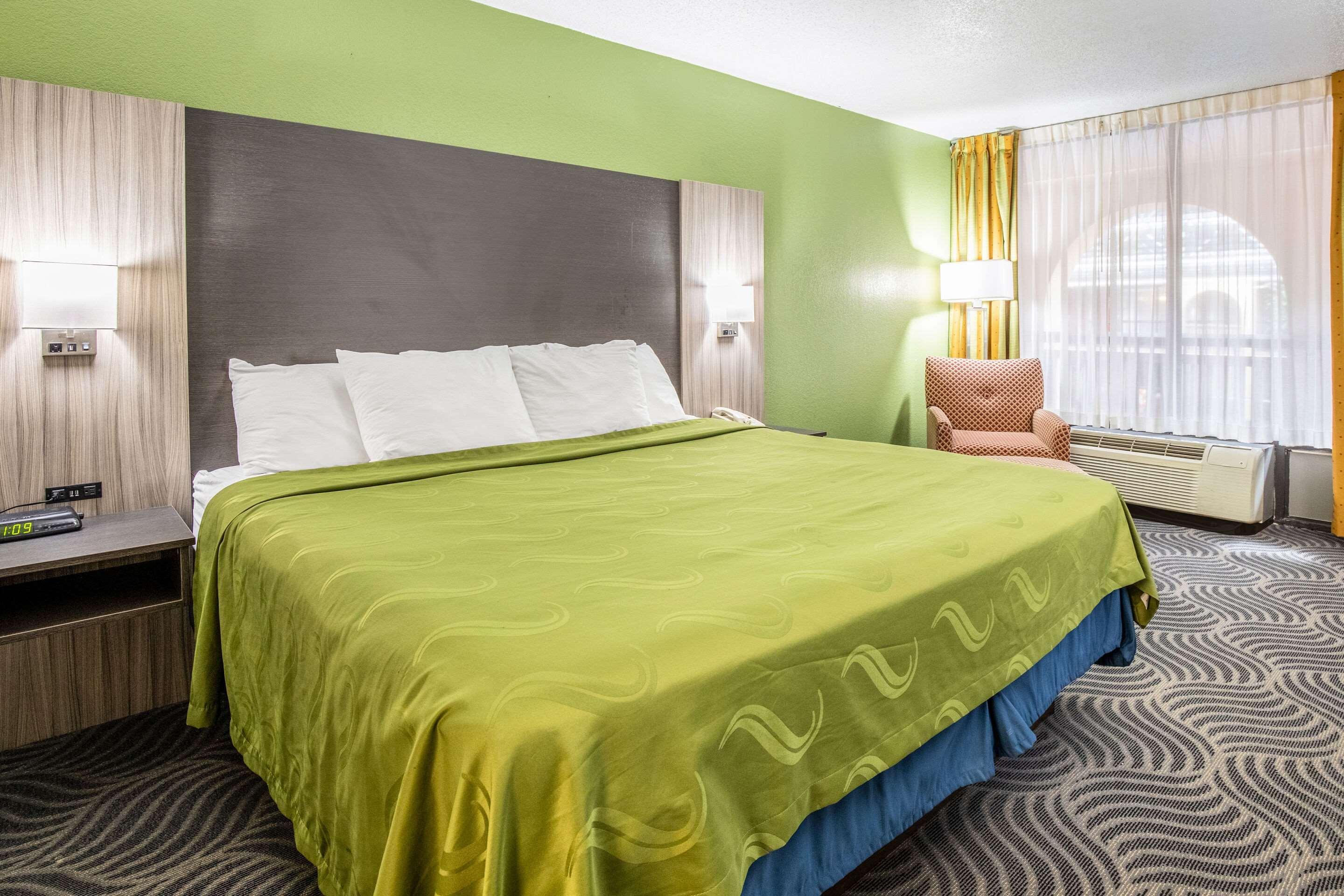 Quality Inn Newport Luaran gambar