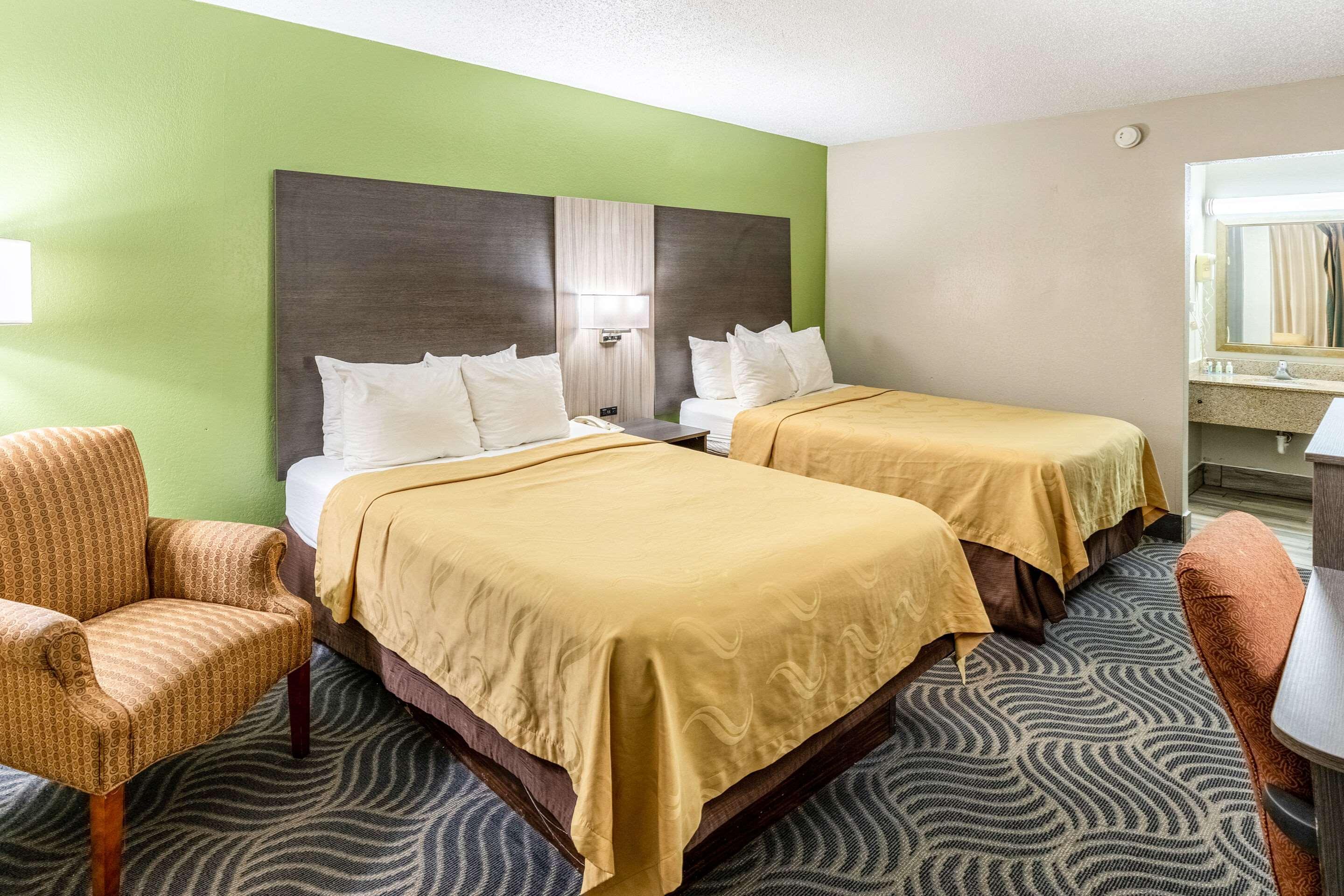 Quality Inn Newport Luaran gambar