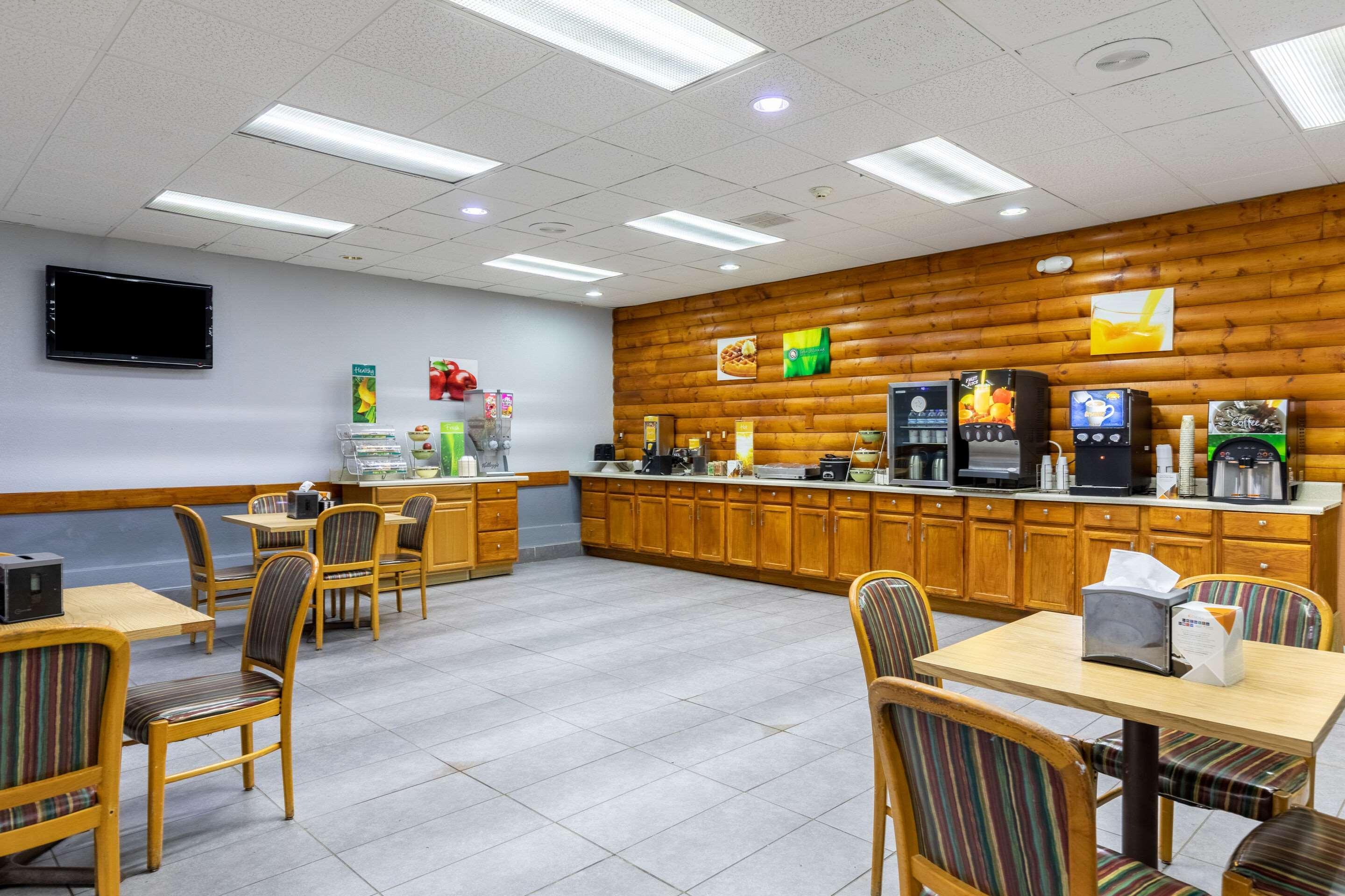 Quality Inn Newport Luaran gambar