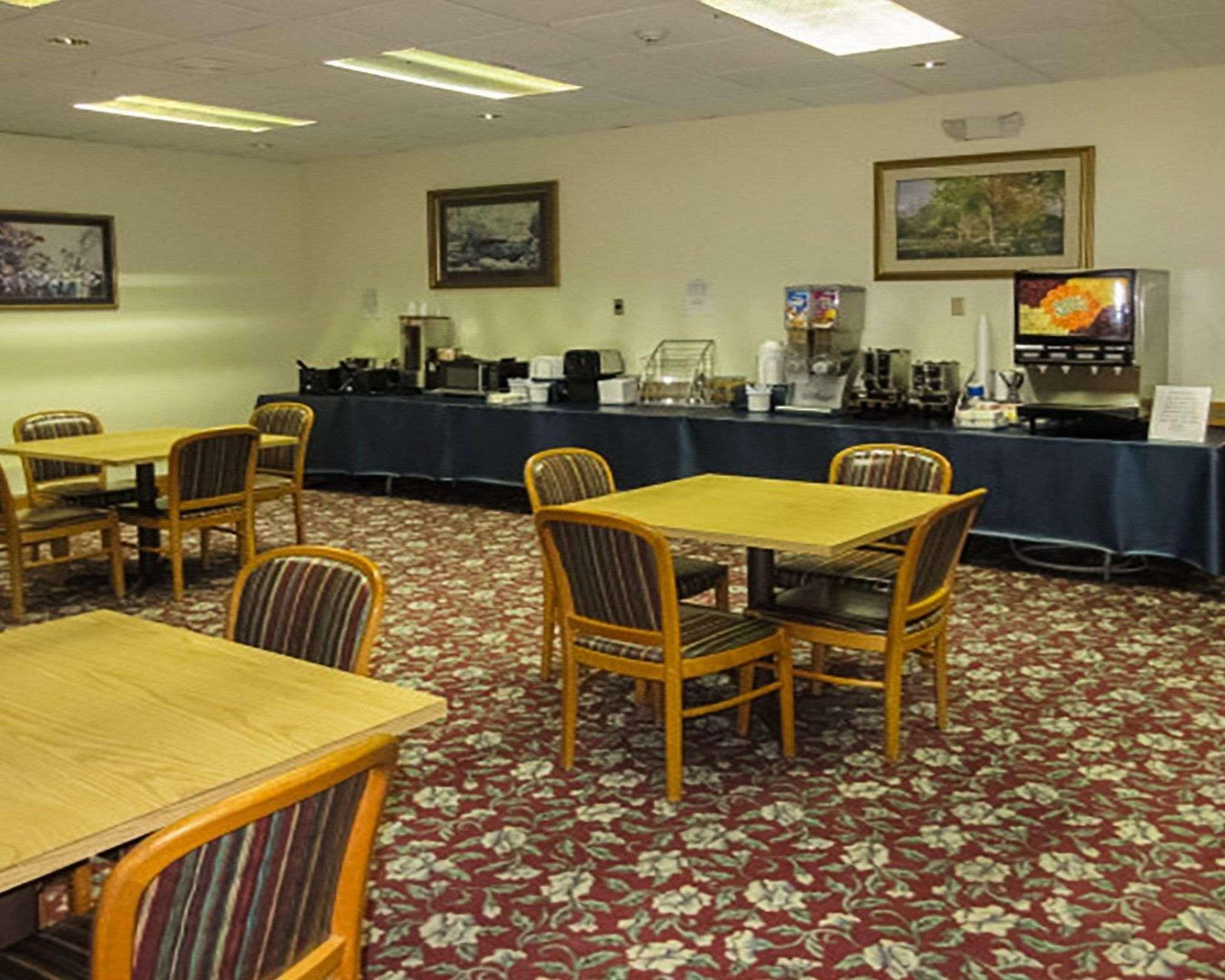 Quality Inn Newport Luaran gambar