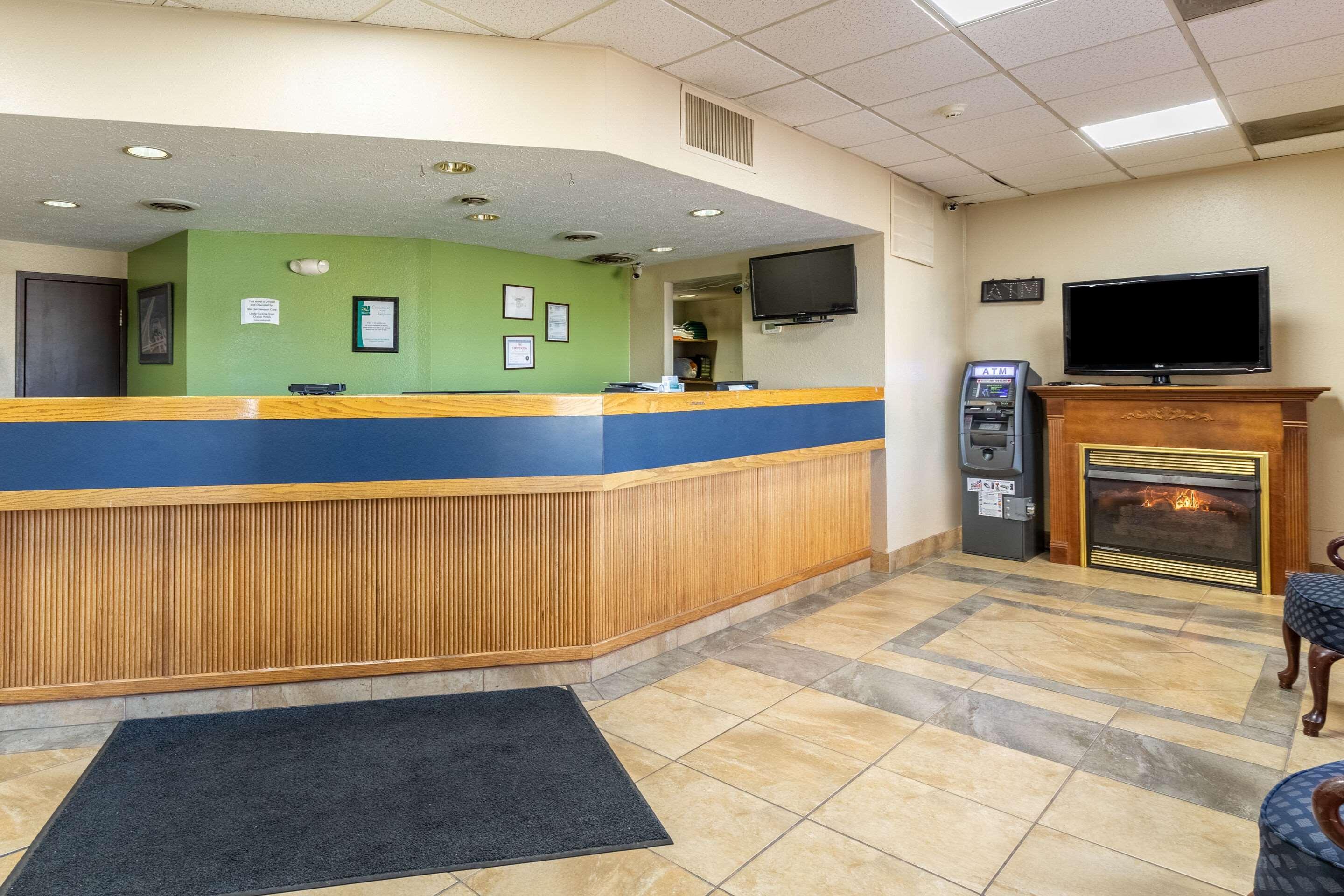 Quality Inn Newport Luaran gambar